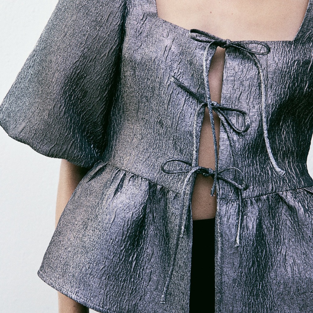 JACQUARD-WEAVE TIE-FRONT BLOUSE